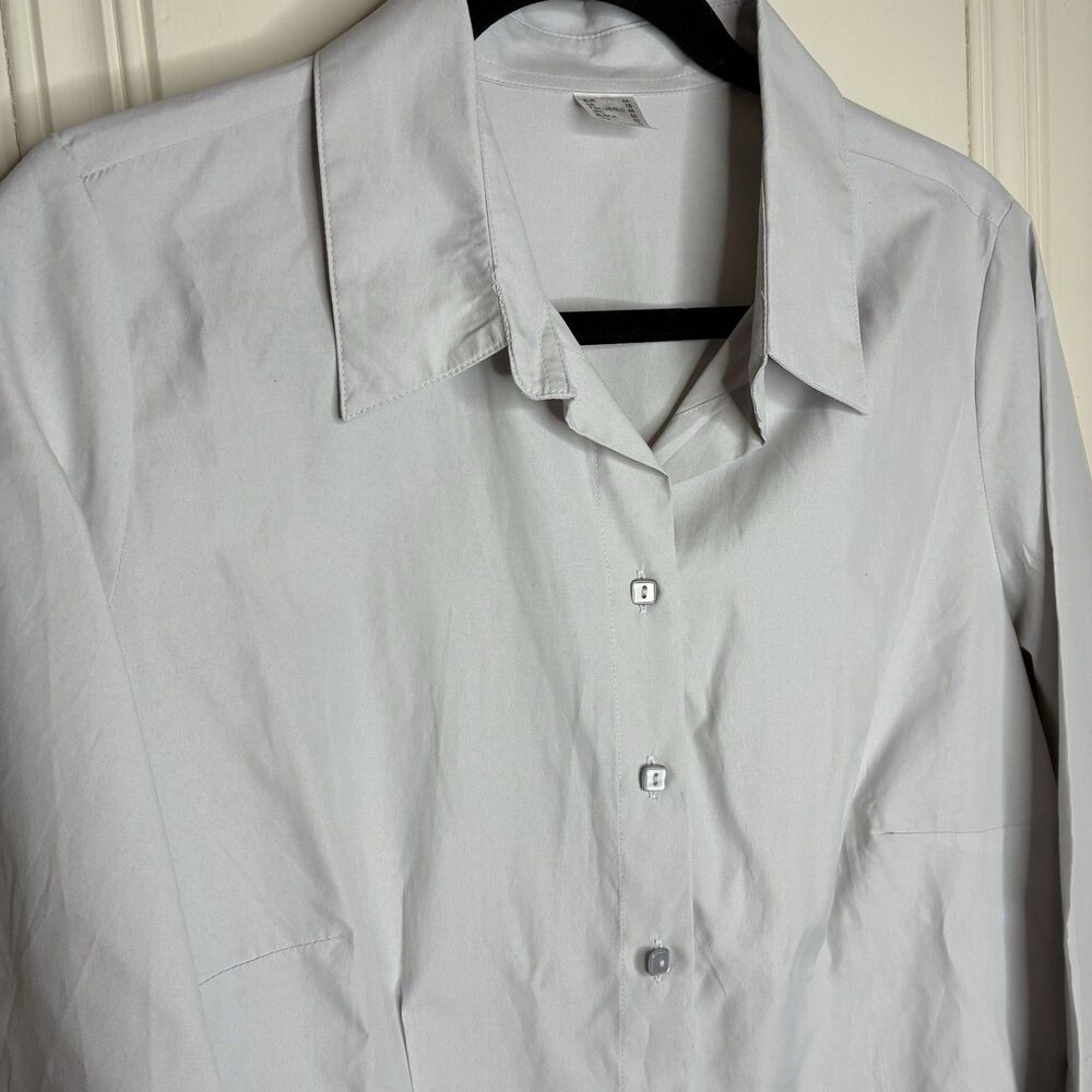 Women’s Button Up Size 12 Blouse Gray Lightweight 3/4 Sleeves Minimalist Capsule